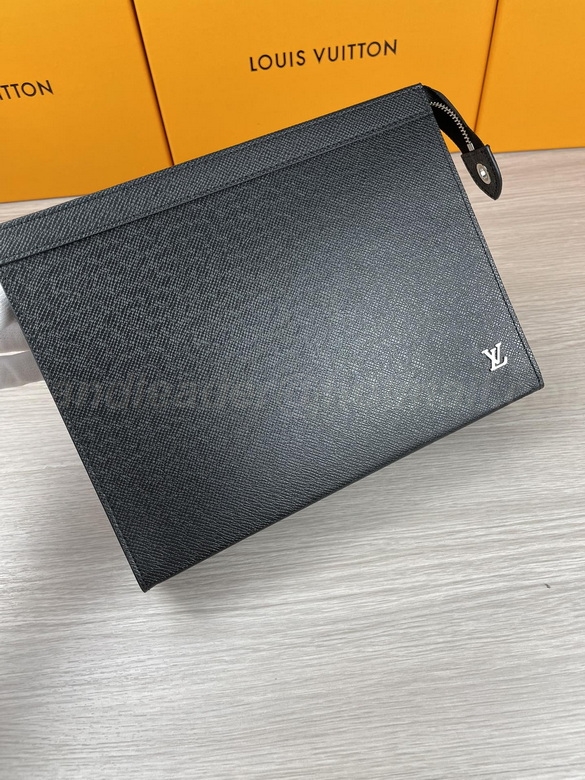 LV Wallets 164